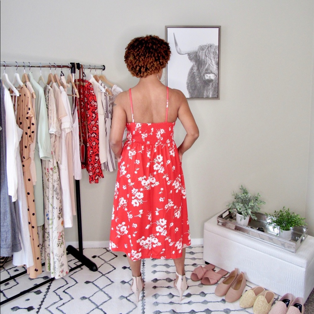 ✨NWT✨ Floral Midi Dress - Former 🎉HP🎉 - Picture 2 of 6